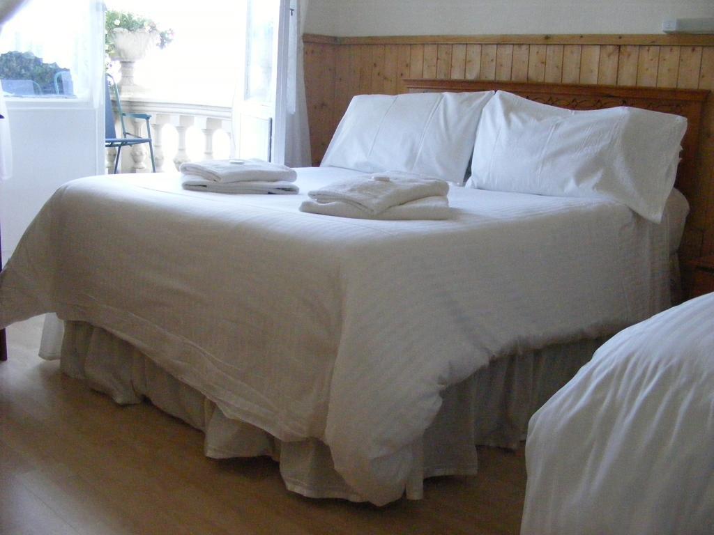 Trevelyan Hotel Douglas Room photo