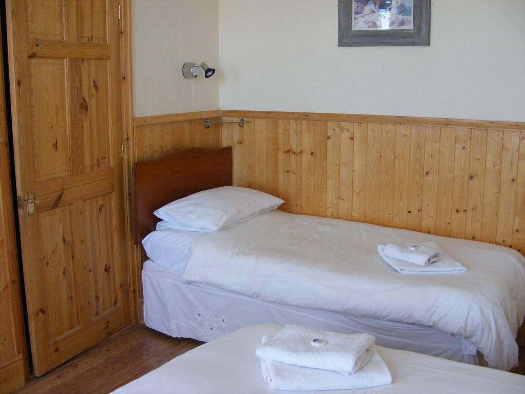 Trevelyan Hotel Douglas Room photo